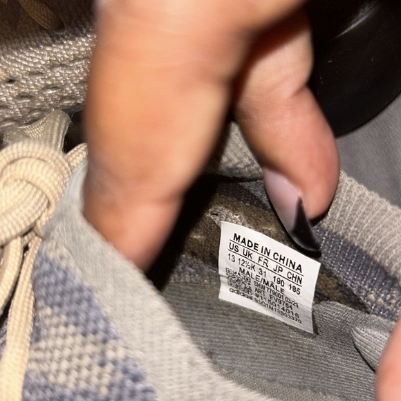 Toddler yeezy - Picture 6 of 6